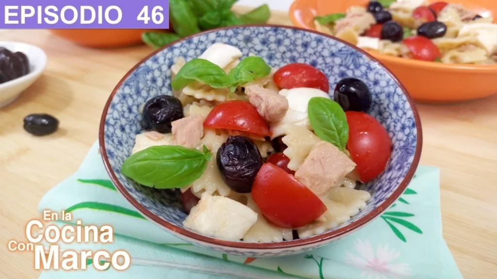 Ensalada de pasta fria mediterranea con atún