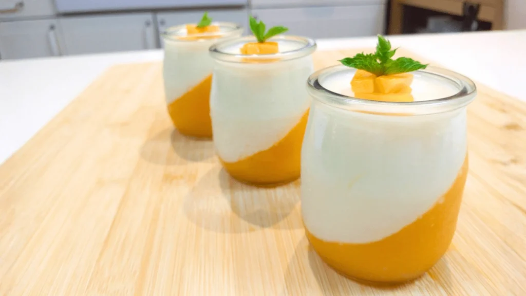 Panna cotta de mango y maracuja