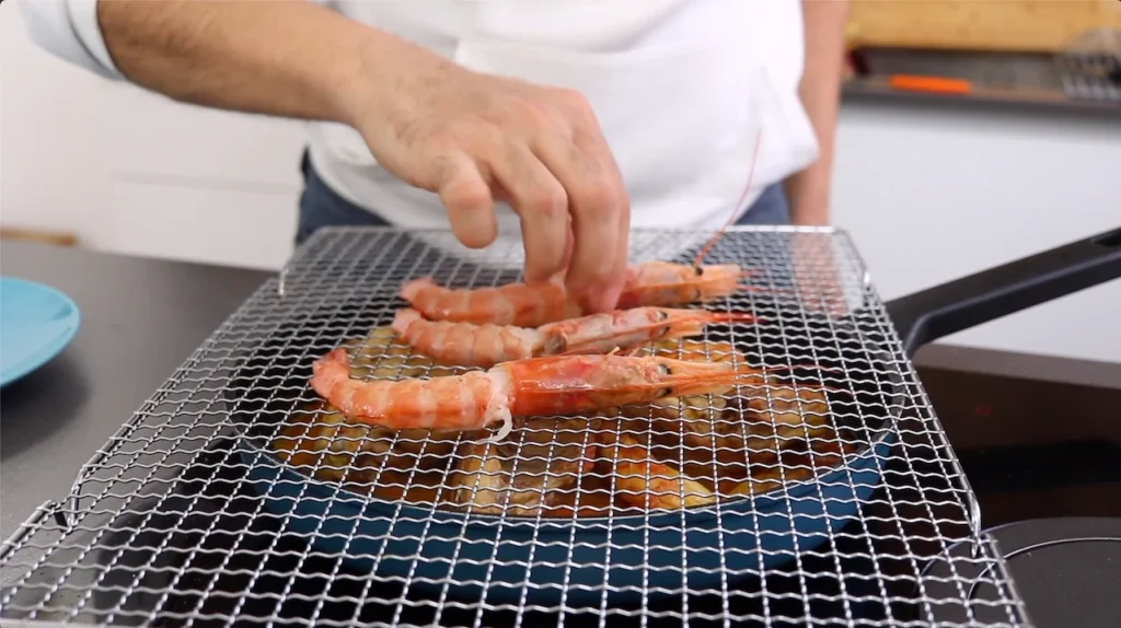 Cocinar cangrejos de rio al vapor