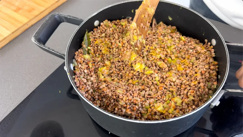 añadir lentejas a sofrito