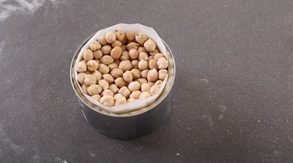 Rellenamos con garbanzos secos