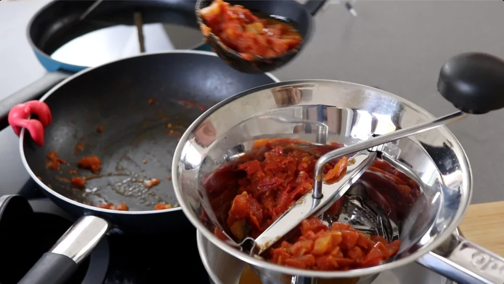 pasar los tomates